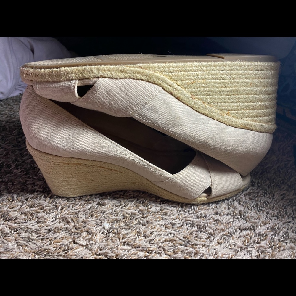 Open toe Wedges - Picture 3 of 4